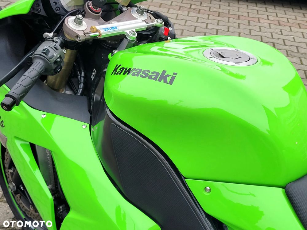 Kawasaki ZX - 19