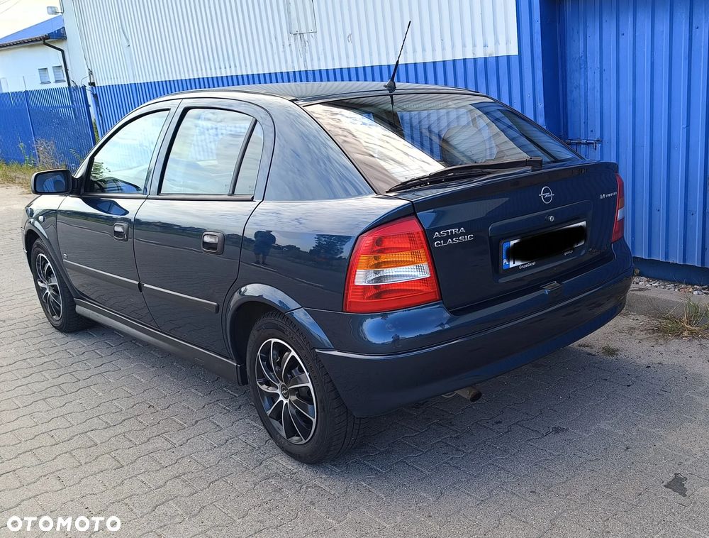 Opel Astra - 12