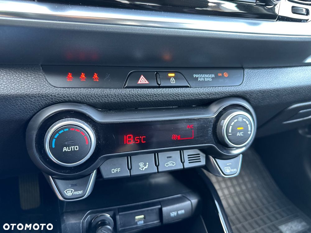 Kia Stonic 1.0 T-GDI L - 12