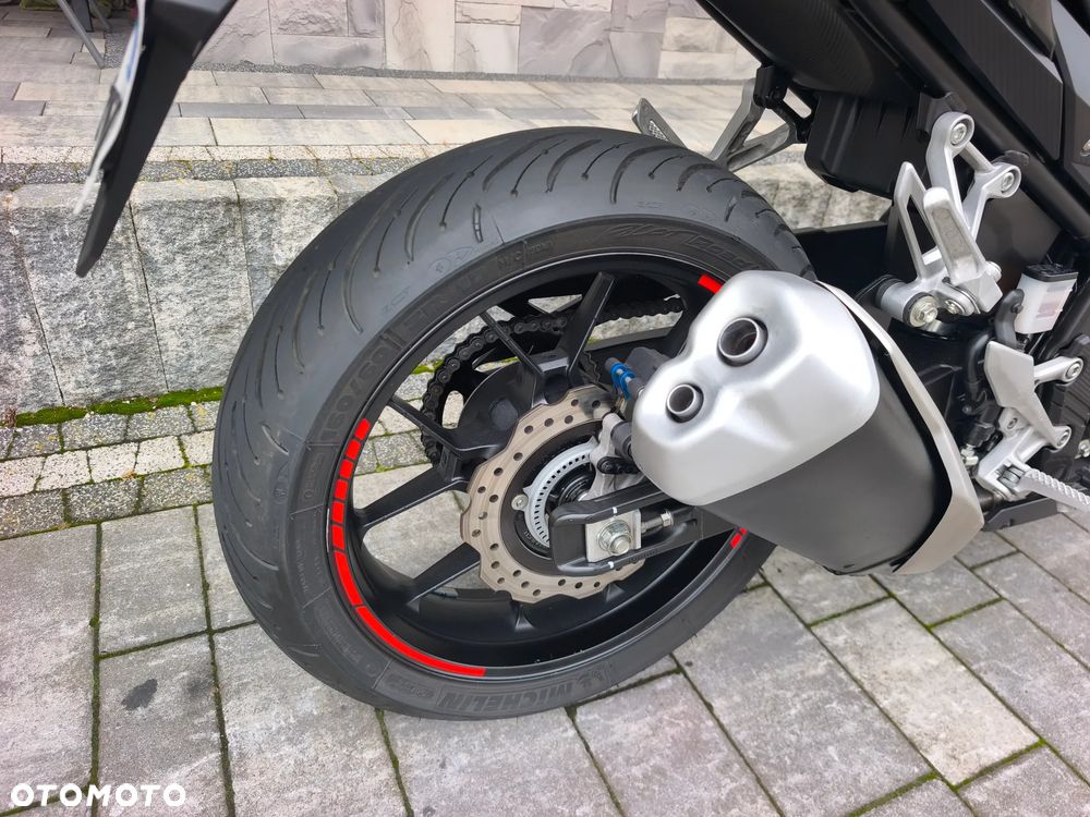 Honda CB - 11