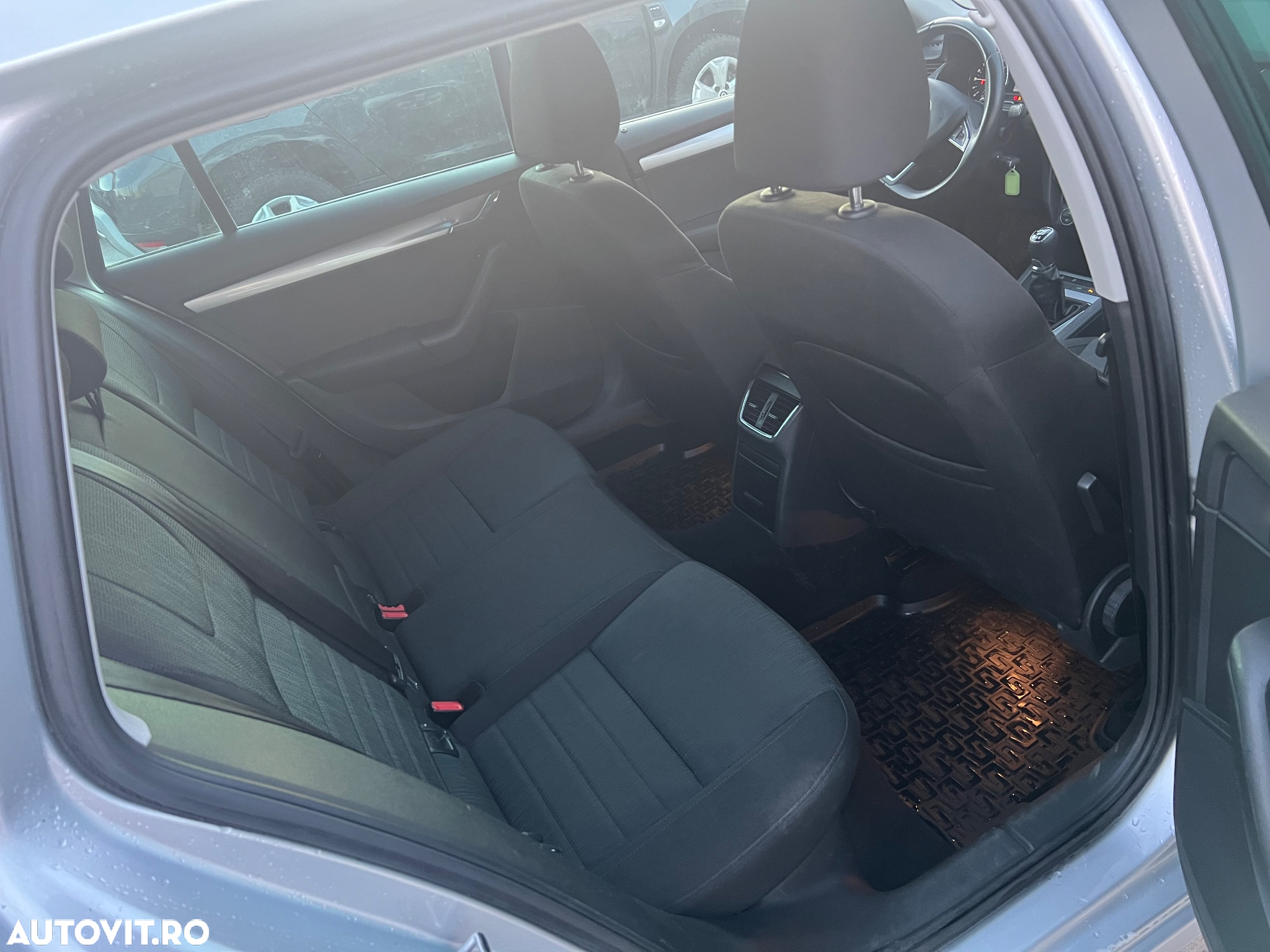 Skoda Octavia 2.0 TDI (Green tec) 4x4 Ambition - 27