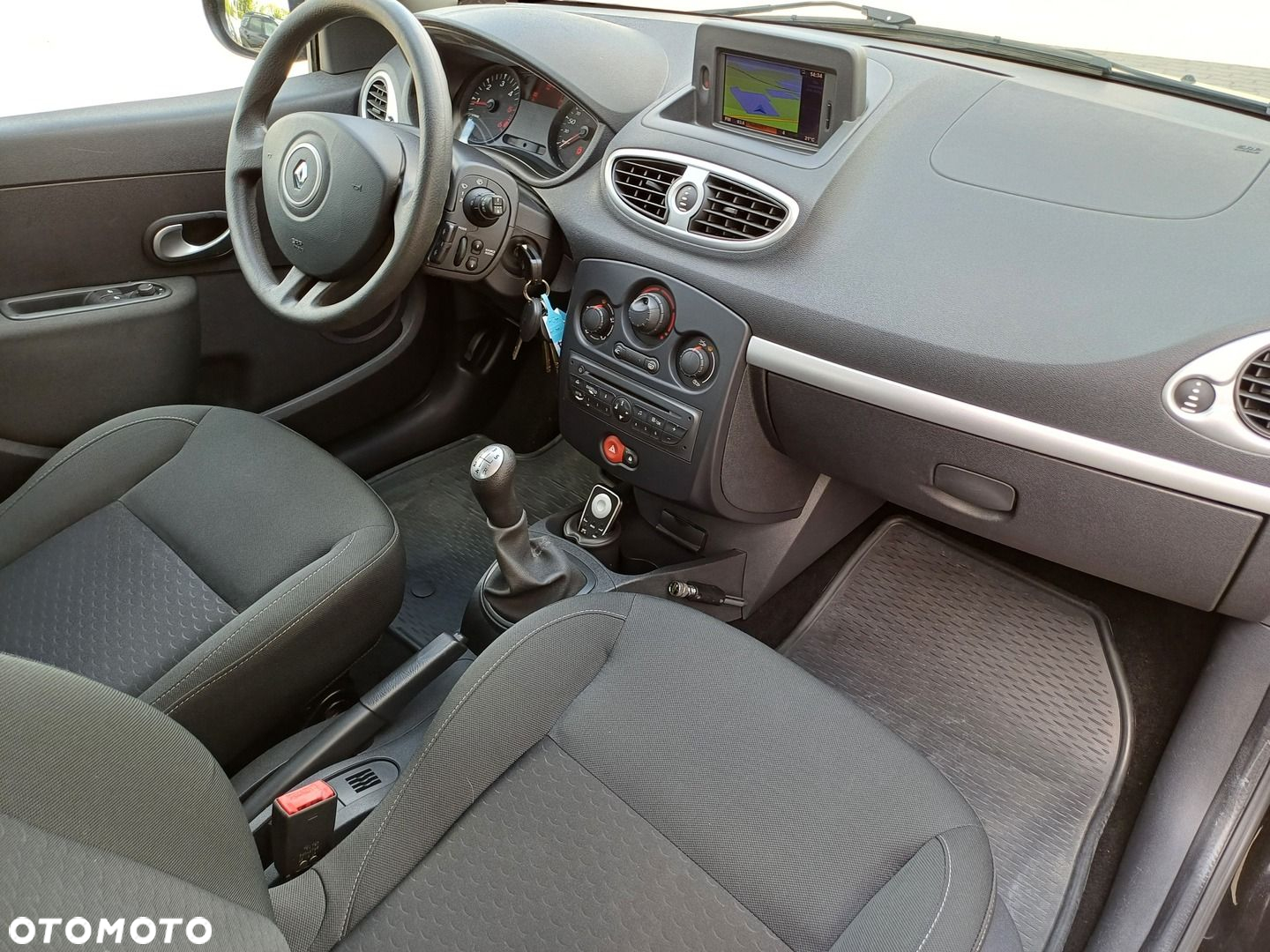 Renault Clio 1.5 dCi Authentique - 11