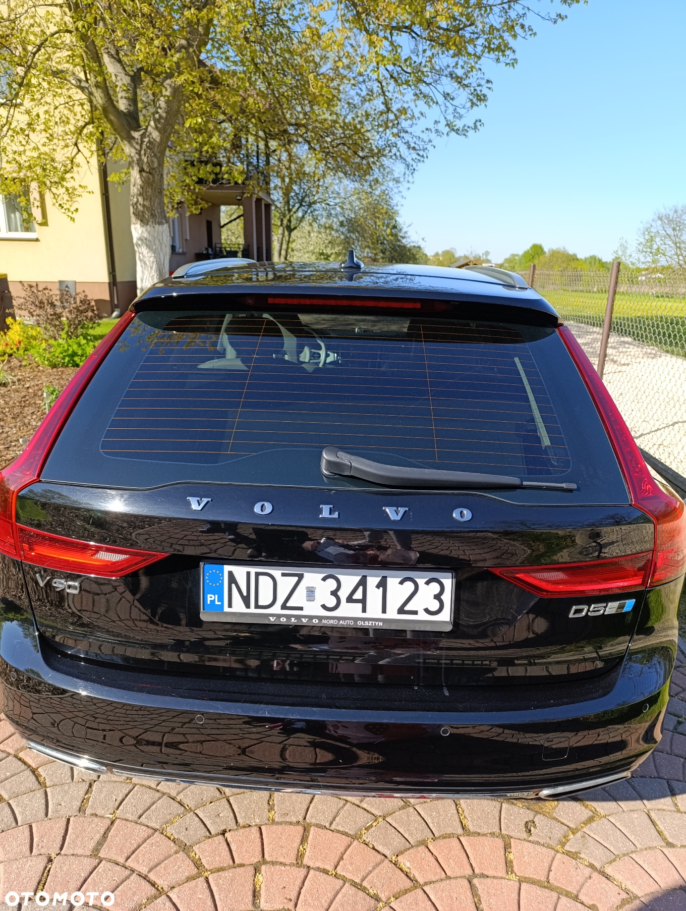 Volvo V90 D5 AWD Inscription - 3