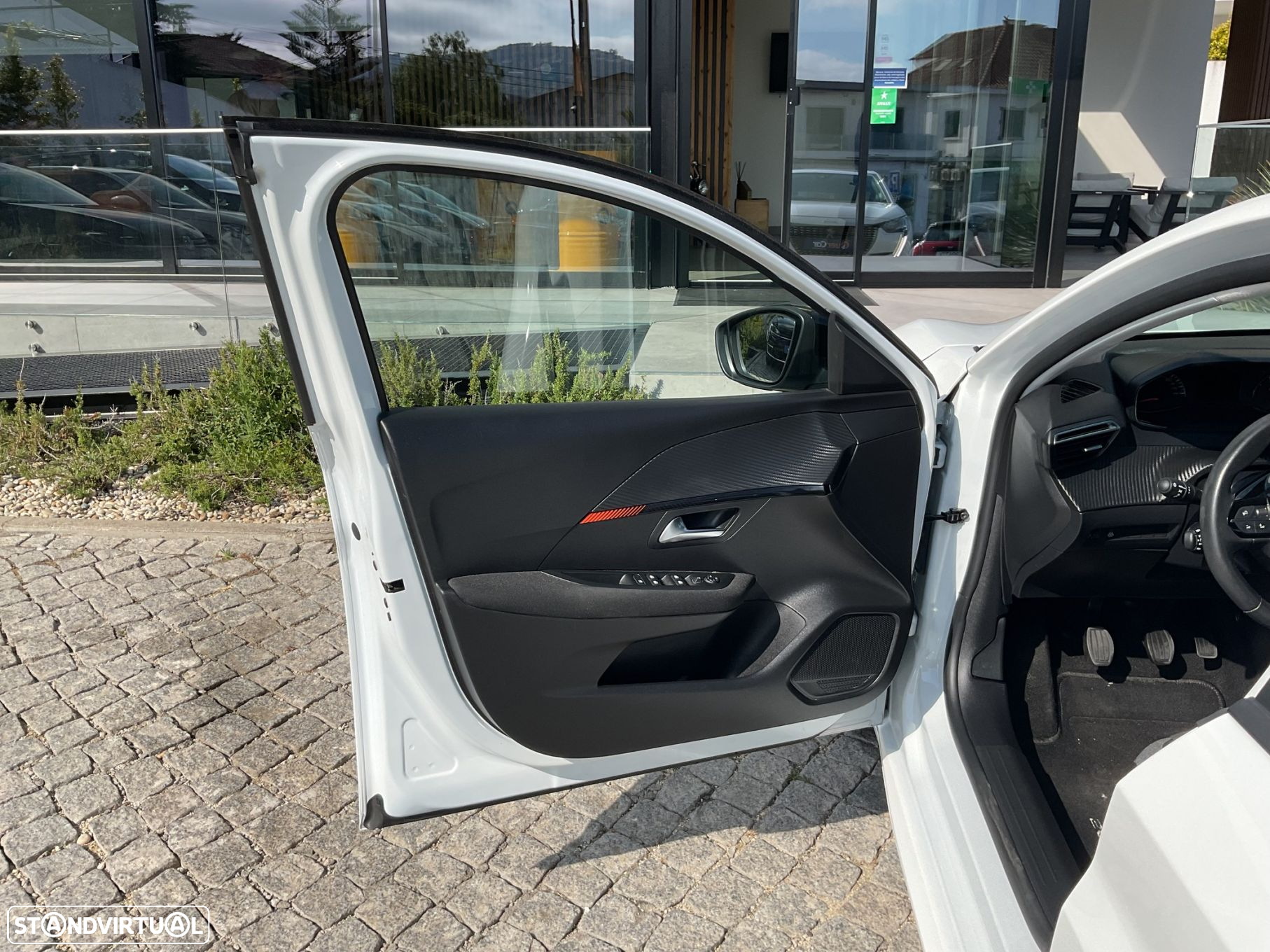 Peugeot 208 1.2 PureTech Active - 19
