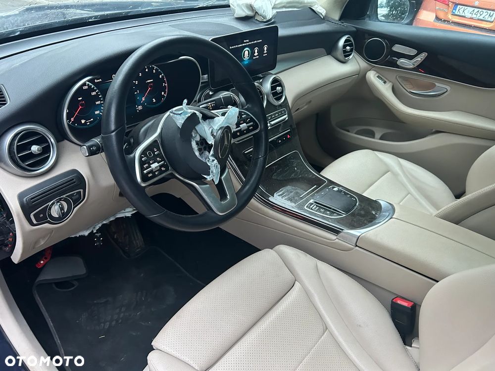Mercedes-Benz GLC 300 4Matic 9G-TRONIC - 14