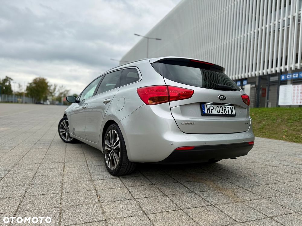 Kia Ceed 1.6 CRDi 128 Platinum Edition - 6