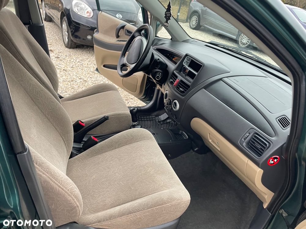 Suzuki Liana Kombi 1.3 Club - 31