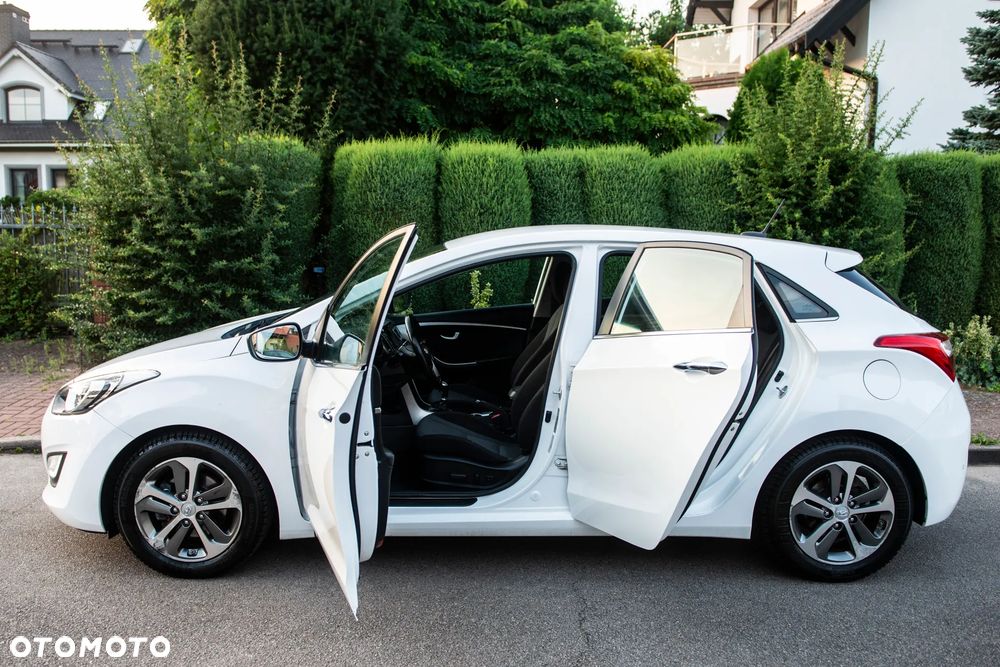 Hyundai i30 1.6 GDI Comfort - 16