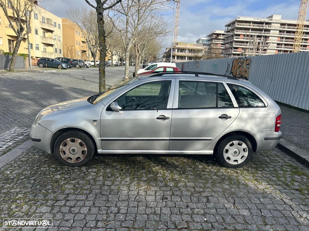 Skoda Fabia Break 1.4 Comfort - 4