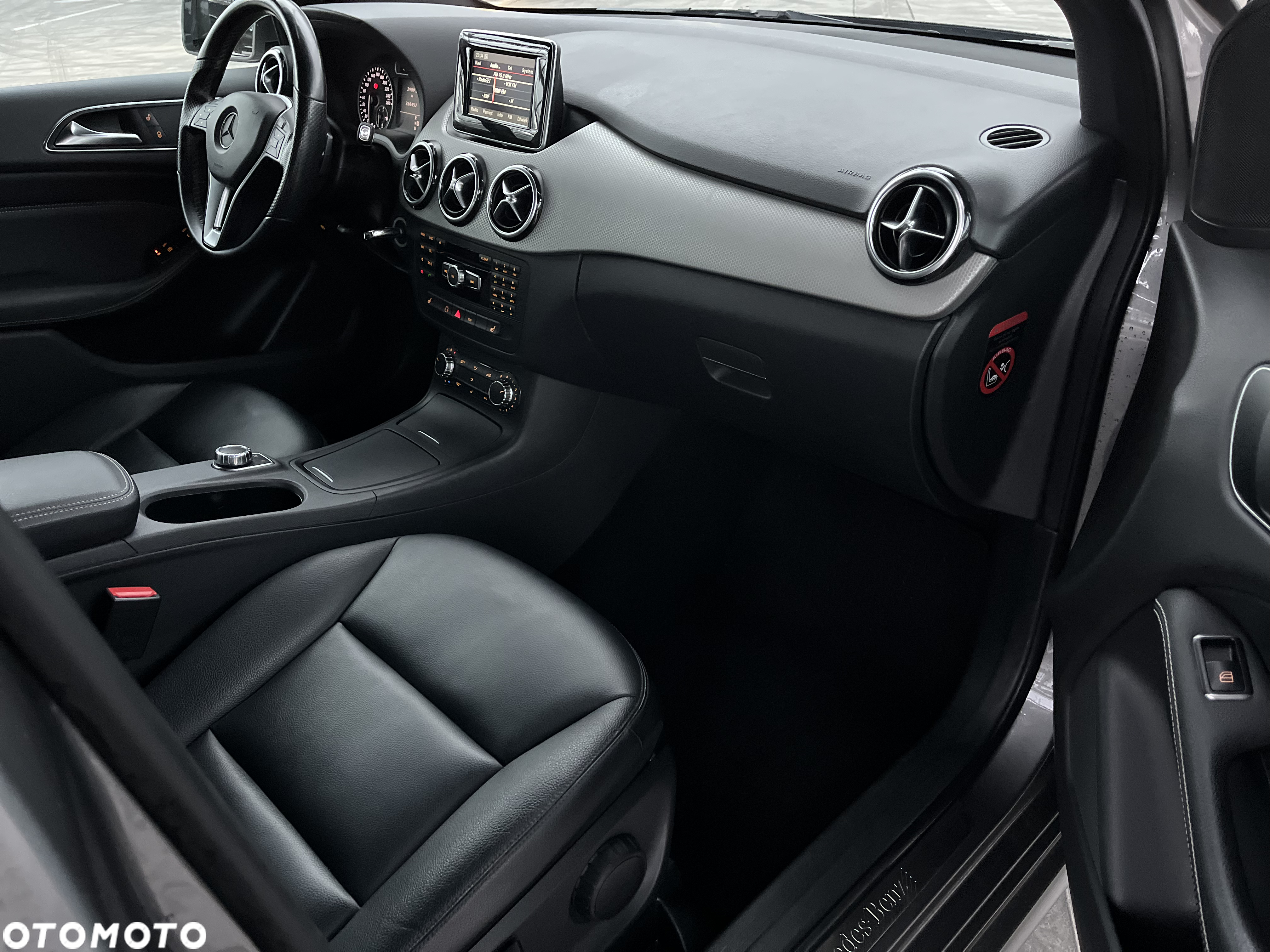 Mercedes-Benz Klasa B 200 CDI (BlueEFFICIENCY) 7G-DCT - 20