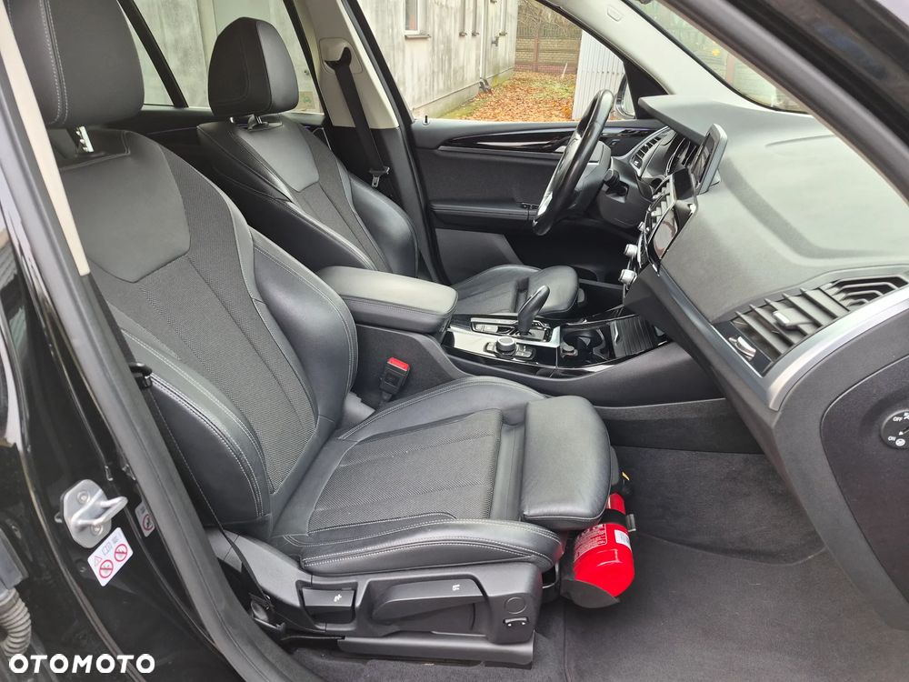 BMW X3 xDrive20i - 21