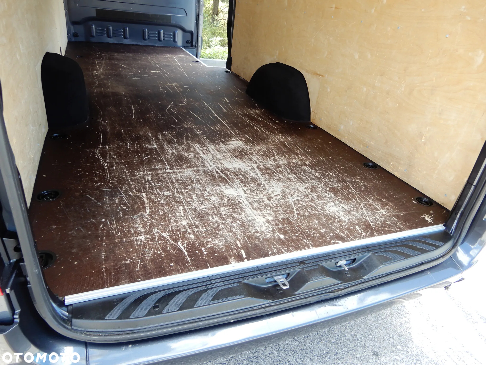 Mercedes-Benz Sprinter 319 CDI V6 3.0 CDI 190 KM 7G-Tronic Plus Ekstra Długi LONG Maxi+ 907 Furgon Blaszak Rozstaw Osi 4325 mm Full Opcja Stan Jak Nowy - 18