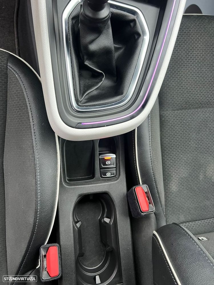 Renault Clio 1.0 TCe Intens Bi-Fuel - 30