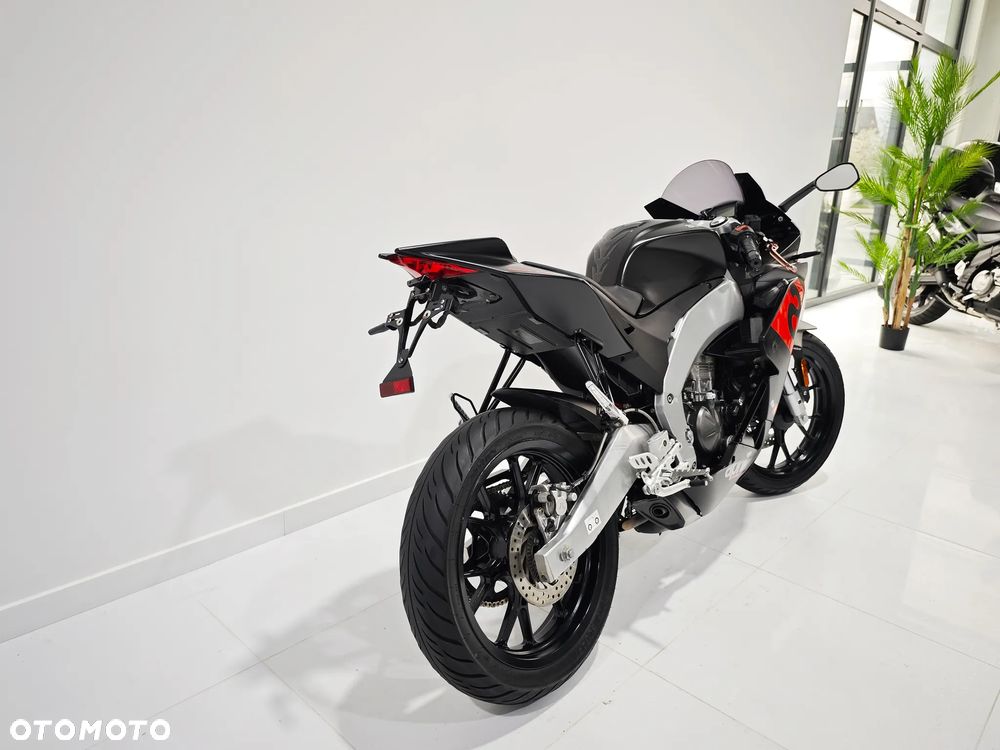 Aprilia RS - 9
