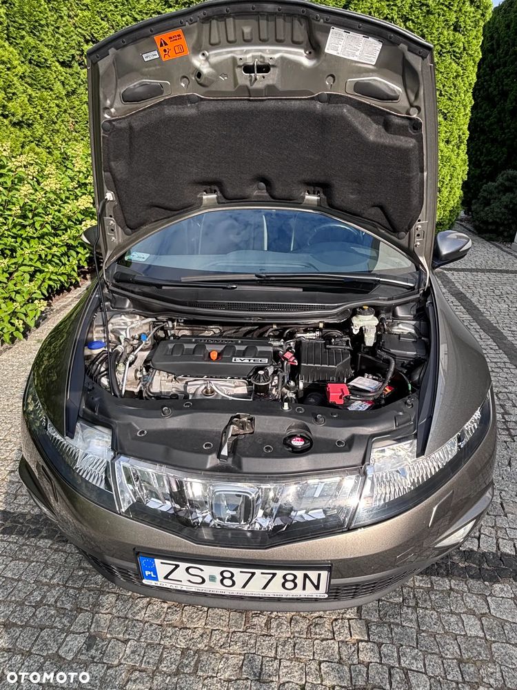 Honda Civic 1.8 Executive - 30