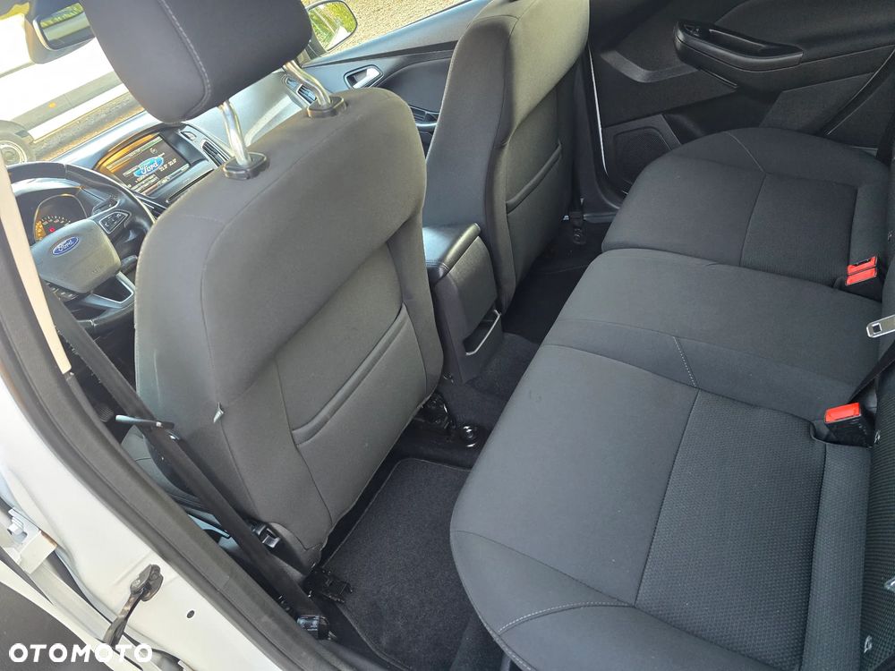 Ford Focus 1.5 TDCi Titanium - 6
