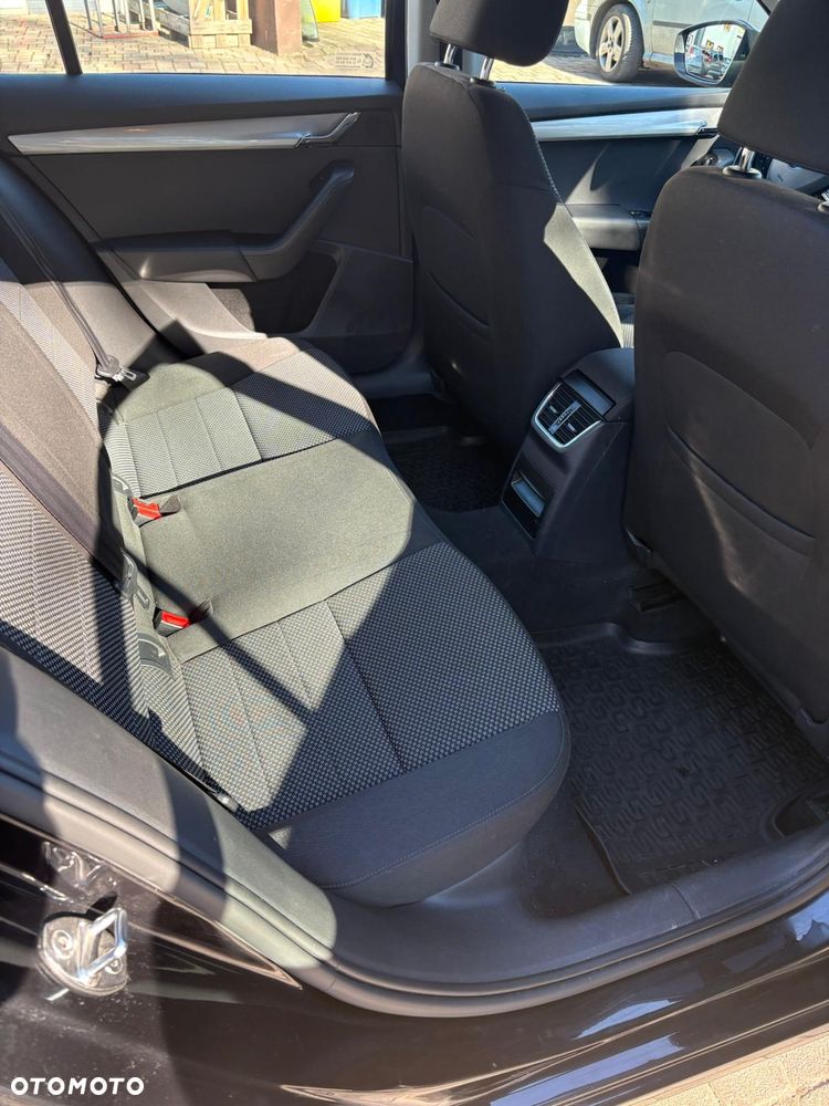 Skoda Octavia 1.4 TSI Style - 6
