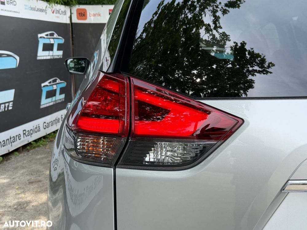 Nissan X-Trail 1.7 dCi N-Connecta - 27