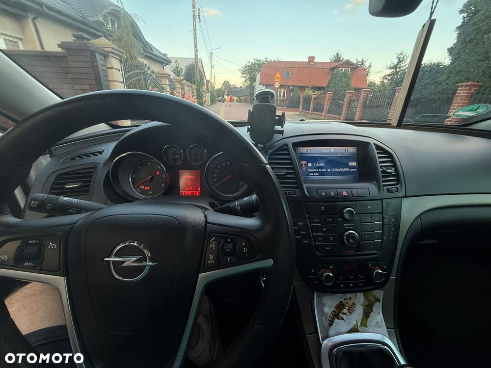 Opel Insignia - 14