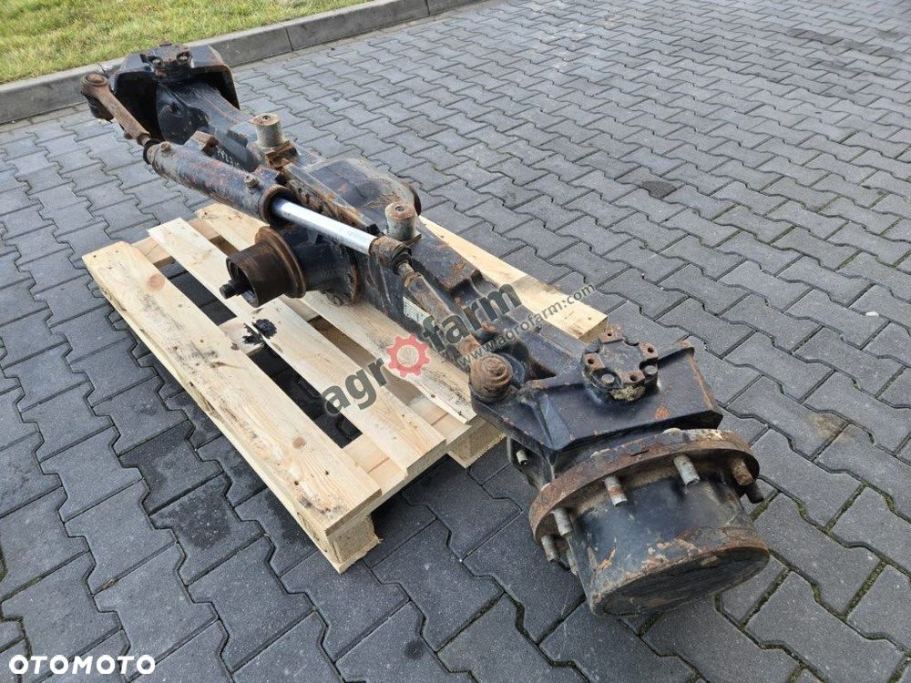 Przedni most Massey Ferguson 8250, Dana AG 200 - 1