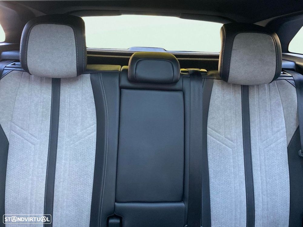 Peugeot 3008 1.6 Hybrid GT e-EAT8 - 15