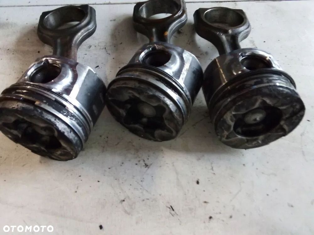 4 xTłoki z korwobodami citroen c4 1.6 hdi - 2