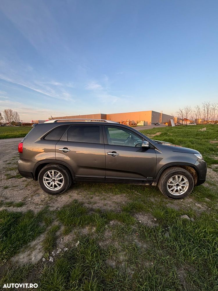 Kia Sorento 2.2 DSL BASE AT 4x2 - 3