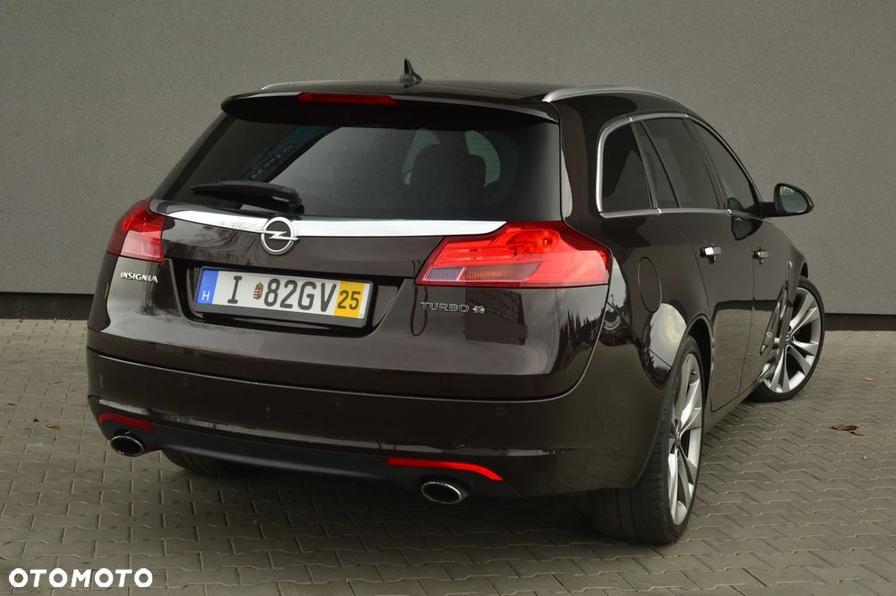 Opel Insignia 2.0 Turbo 4x4 Automatik Design Edition - 17