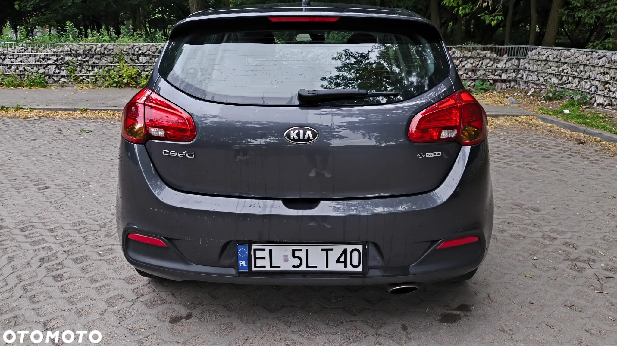 Kia Ceed - 16