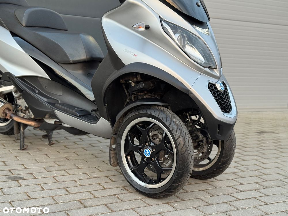 Piaggio MP-3 - 5