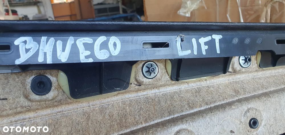 Boczek tapicerka lewy tył tylna lewa skóra AIRBAG BMW 5 E60 Lift - 6