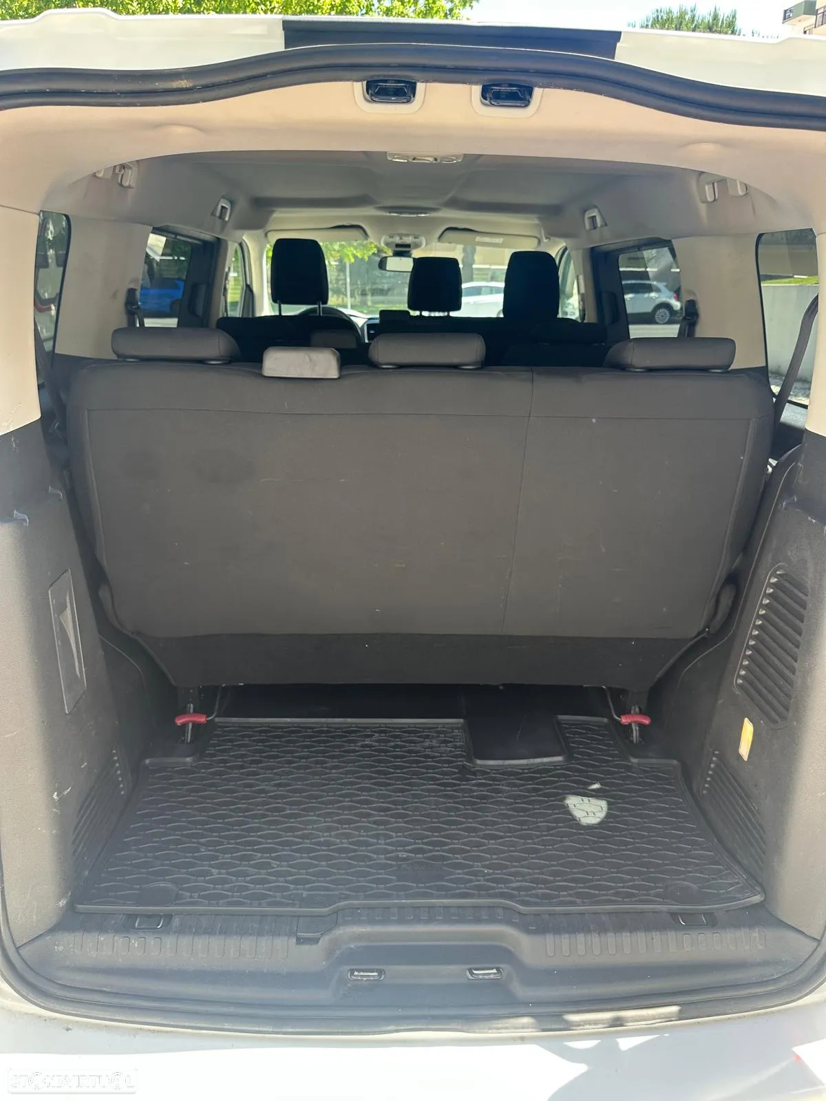 Peugeot Traveller 1.6 BlueHDi L2H1 Active Standard - 21