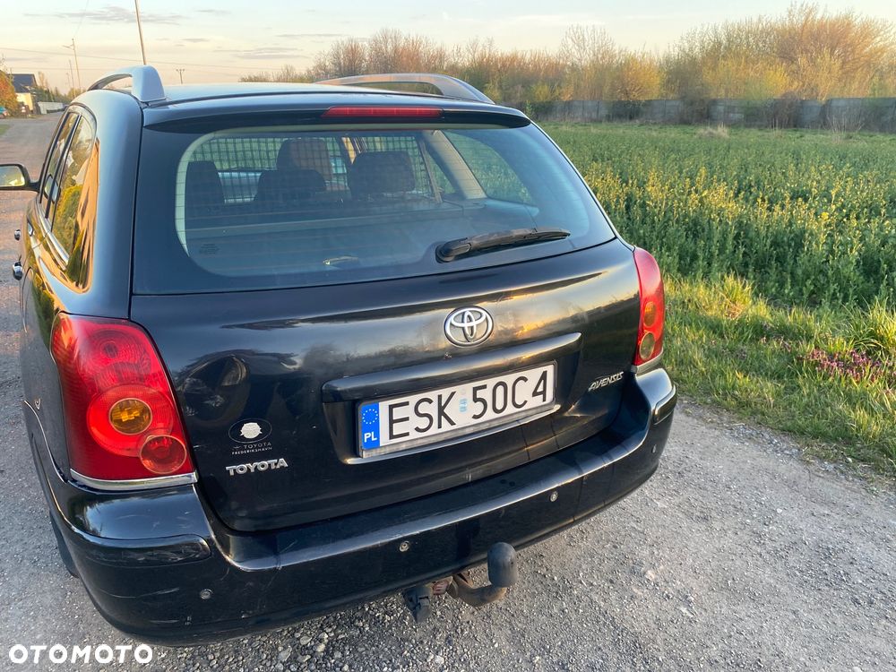 Toyota Avensis 1.8 VVT-i Sol - 13