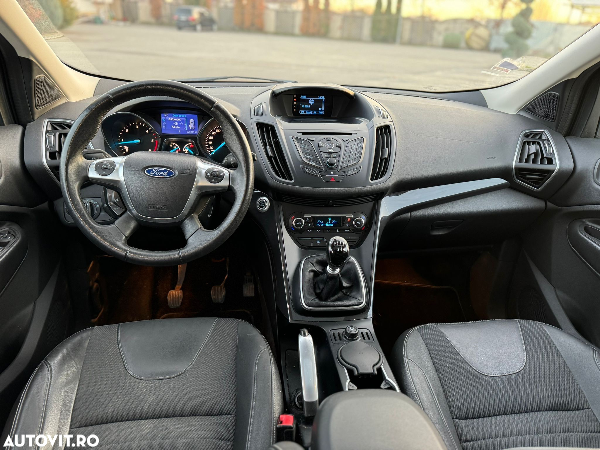Ford Kuga 2.0 TDCi 4WD Titanium - 8