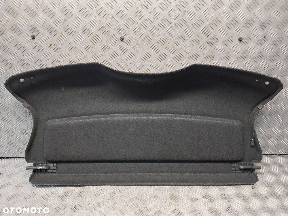 PÓŁKA BAGAŻNIKA FORD FIESTA MK5 5D - 2