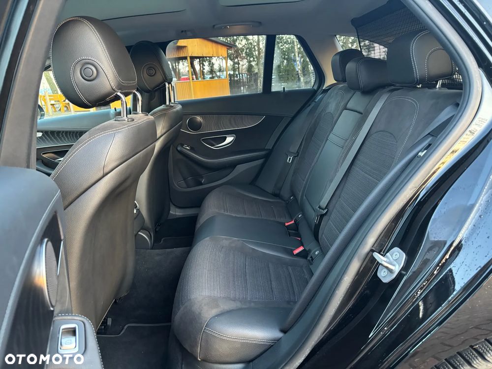 Mercedes-Benz Klasa C 220 (BlueTEC) d 7G-TRONIC AMG Line - 15