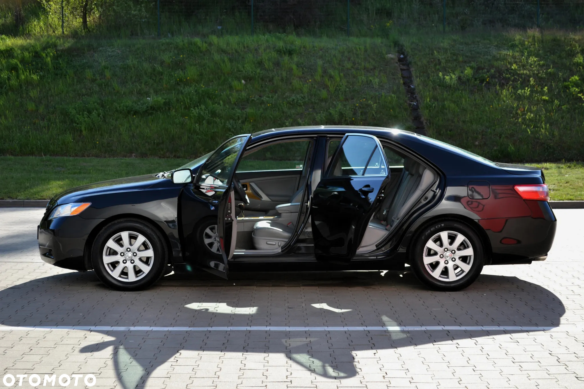 Toyota Camry 3.5 V6 SE - 29