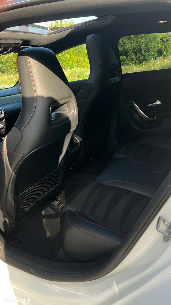 Mercedes-Benz CLA 200 d AMG Line 8G-DCT - 18