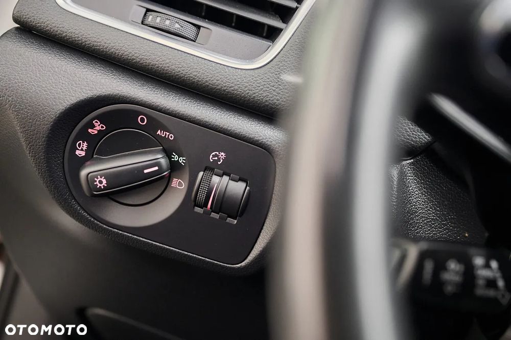 Audi Q3 2.0 TDI S tronic - 33