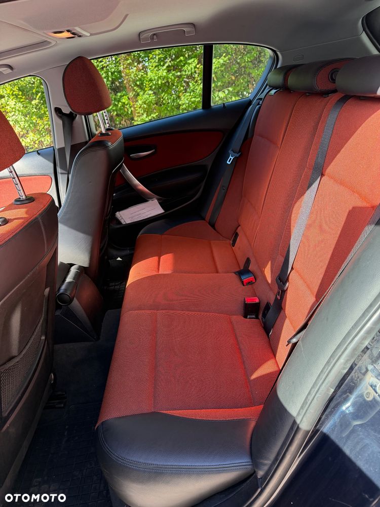 BMW Seria 1 118d - 30