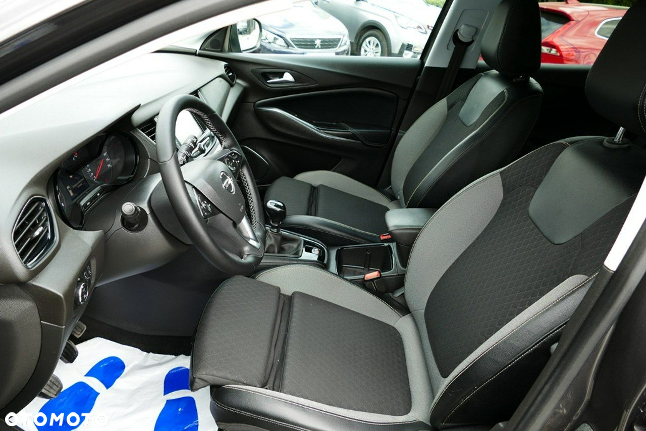 Opel Grandland X 1.2 T GPF Design Line S&S - 14