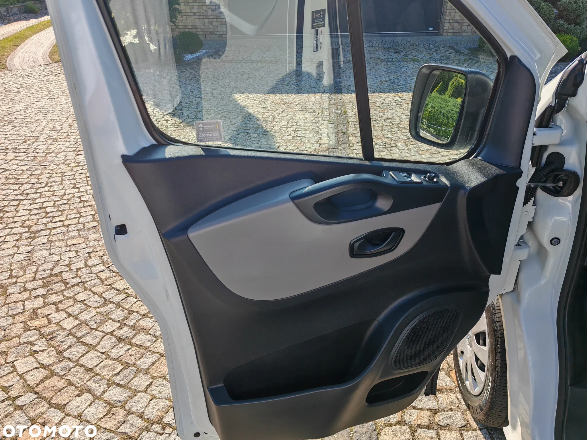 Renault TRAFIC - 13