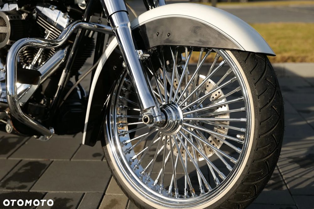 Harley-Davidson Softail Deluxe - 9