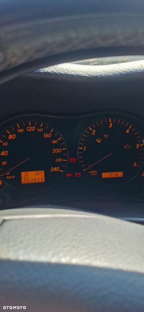 Toyota Avensis 2.0 D-4D Combi - 11