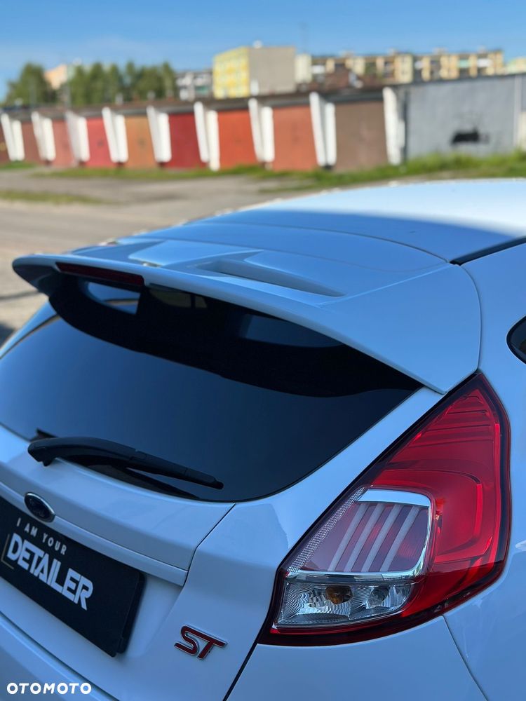 Ford Fiesta 1.6 EcoBoost mit Leder-Sport-Paket ST - 8