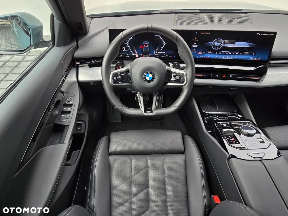 BMW Seria 5 520d xDrive - 9