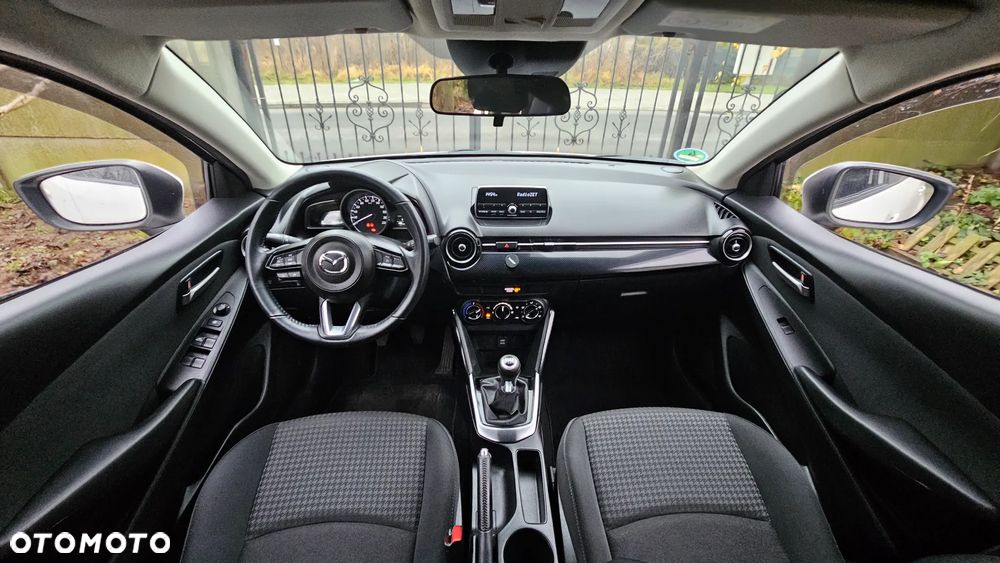Mazda 2 - 15