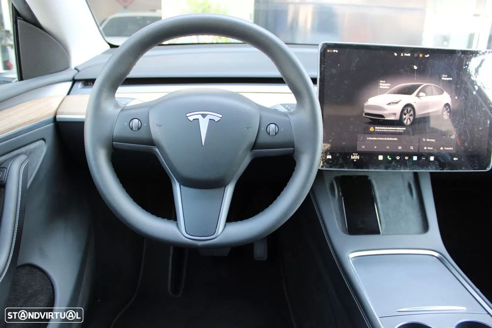 Tesla Model Y Standard - 35