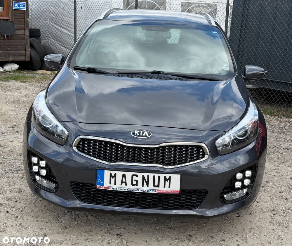 Kia Ceed 1.6 CRDi 136 ISG GT Line - 23