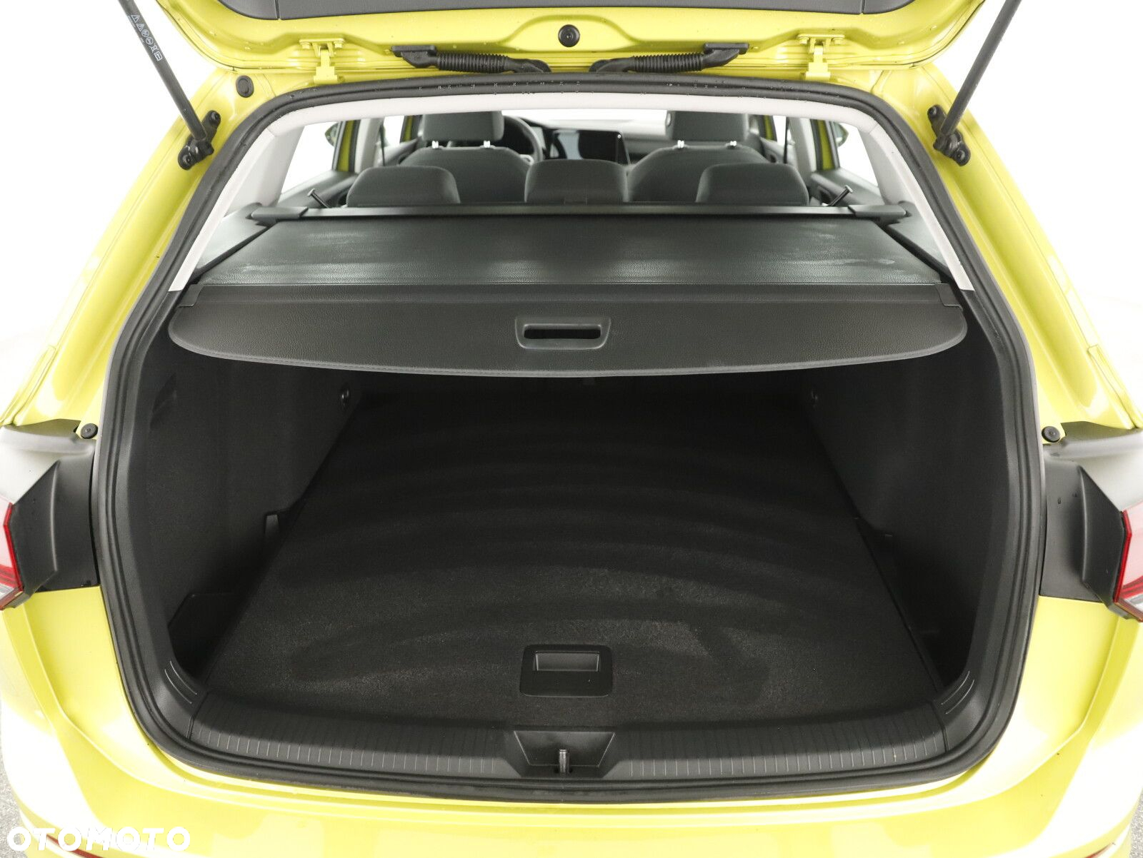 Volkswagen Golf - 12